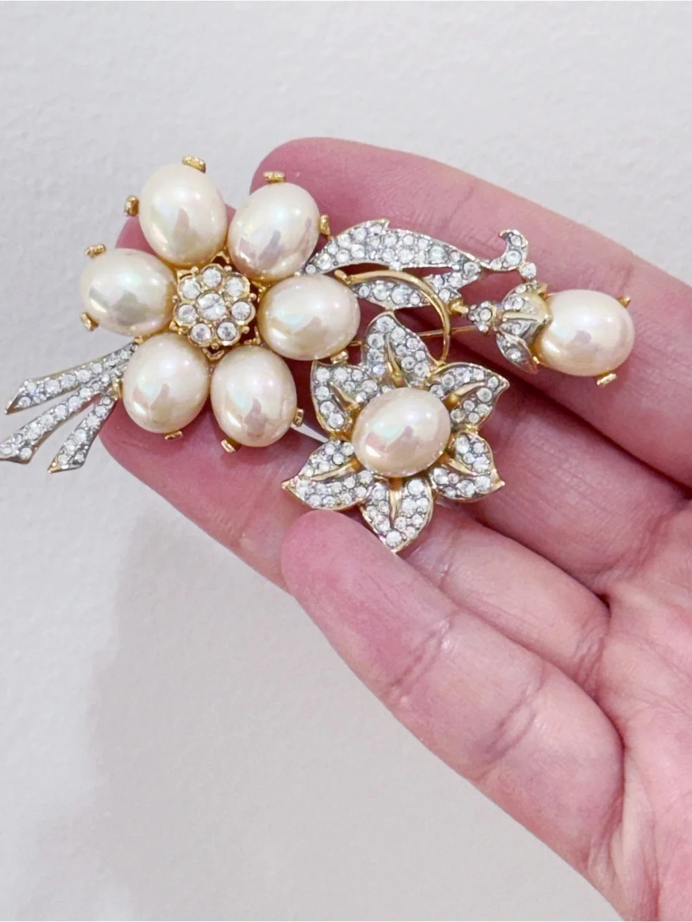 Gold Tone CZ Faux Pearl Statement Floral Brooch NWOT Wedding Bridal